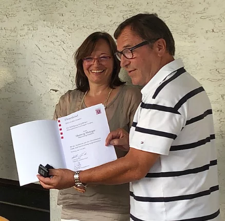 Dr Isabell Tammer Bergibt Ehrenbrief An Hartwig Me