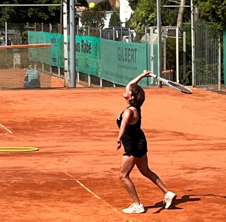 Susi Wolf Vor Erfolgreichem Matchball