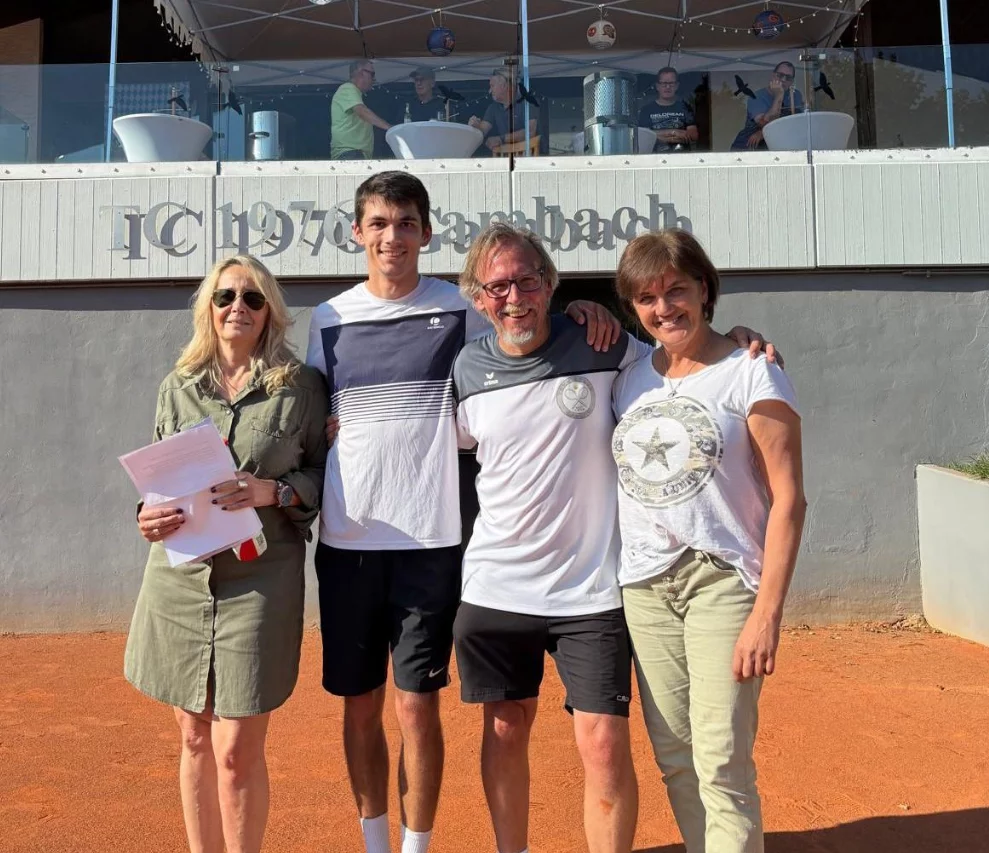 Siegerehrung Reni Grtner Joshua Wolf Peter Httl Su