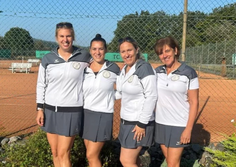 Damenteam Julia Dina Laura Und Susi