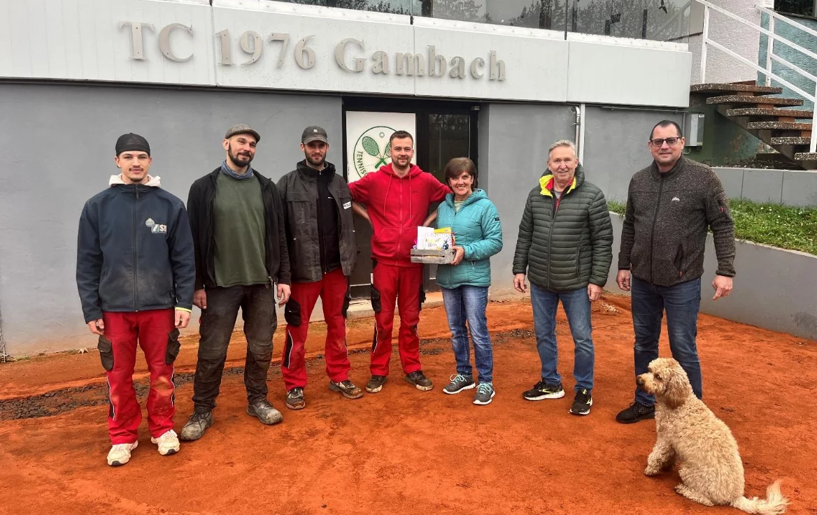 Moderne Tennisplatzbewsserung Installiert
