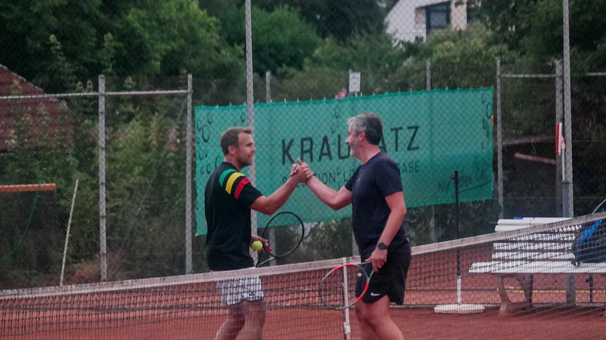 Handschlag Tim Hanika Patrick Dallmann